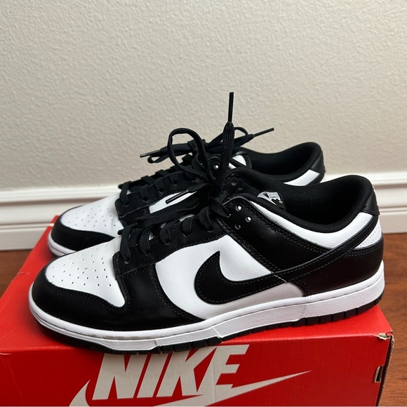 Panda Dunks Nike Low Mens Size 11 - Picture 3 of 9